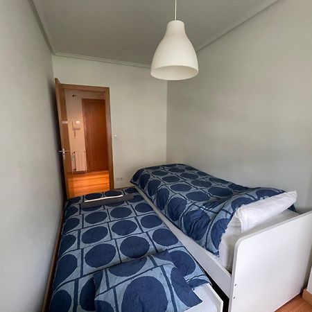 Apartamento Centro Con Garaje كاسترو أورديالس المظهر الخارجي الصورة