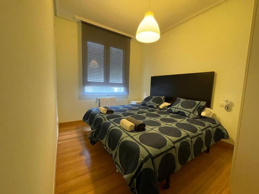 Apartamento Centro Con Garaje كاسترو أورديالس المظهر الخارجي الصورة
